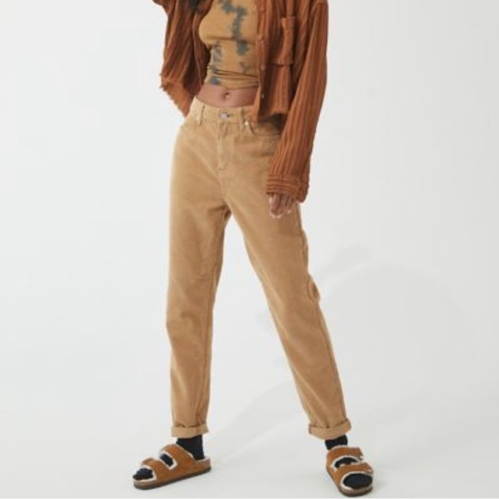 BDG Mom High-rise Corduroy Pants Size 28